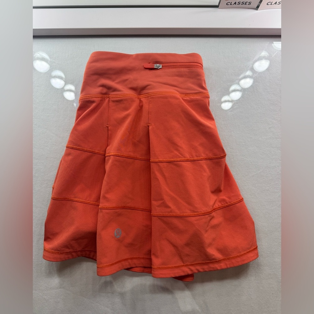 Lululemon pace rival mid-rise skirt